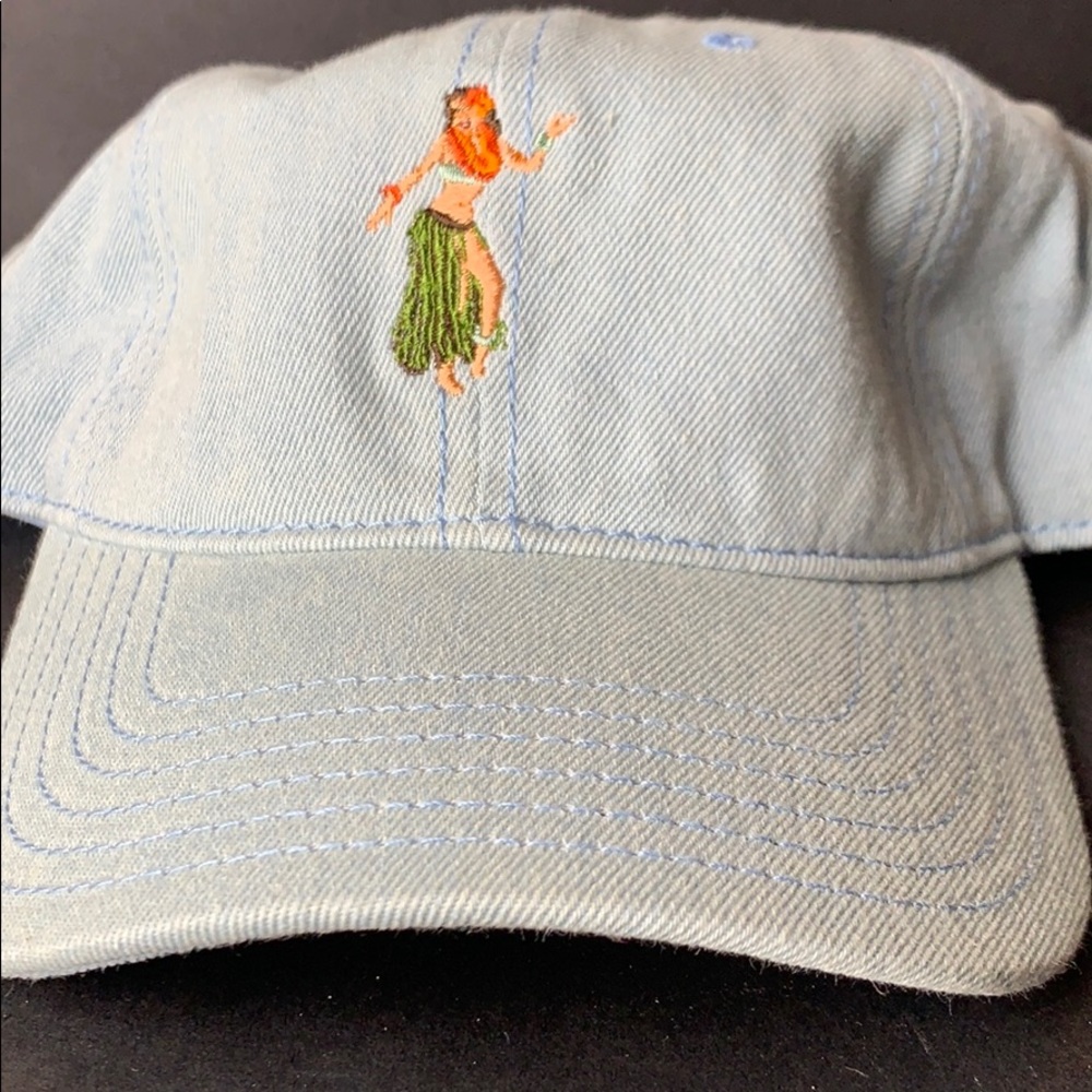 MOVING SALE - Hawaiian style hat - BUNDLES/OFFERS ACCEPTED